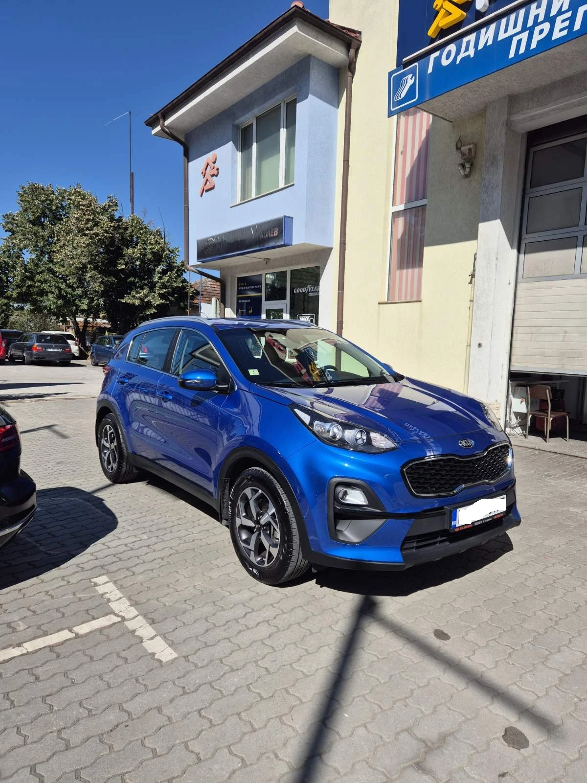 Kia Sportage, снимка 4 - Автомобили и джипове - 56016291