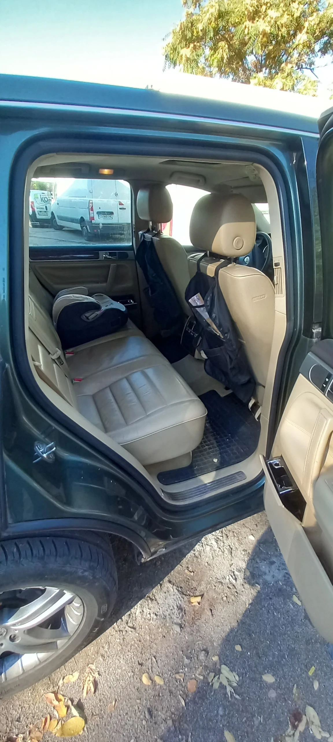 VW Touareg, снимка 11 - Автомобили и джипове - 56078593