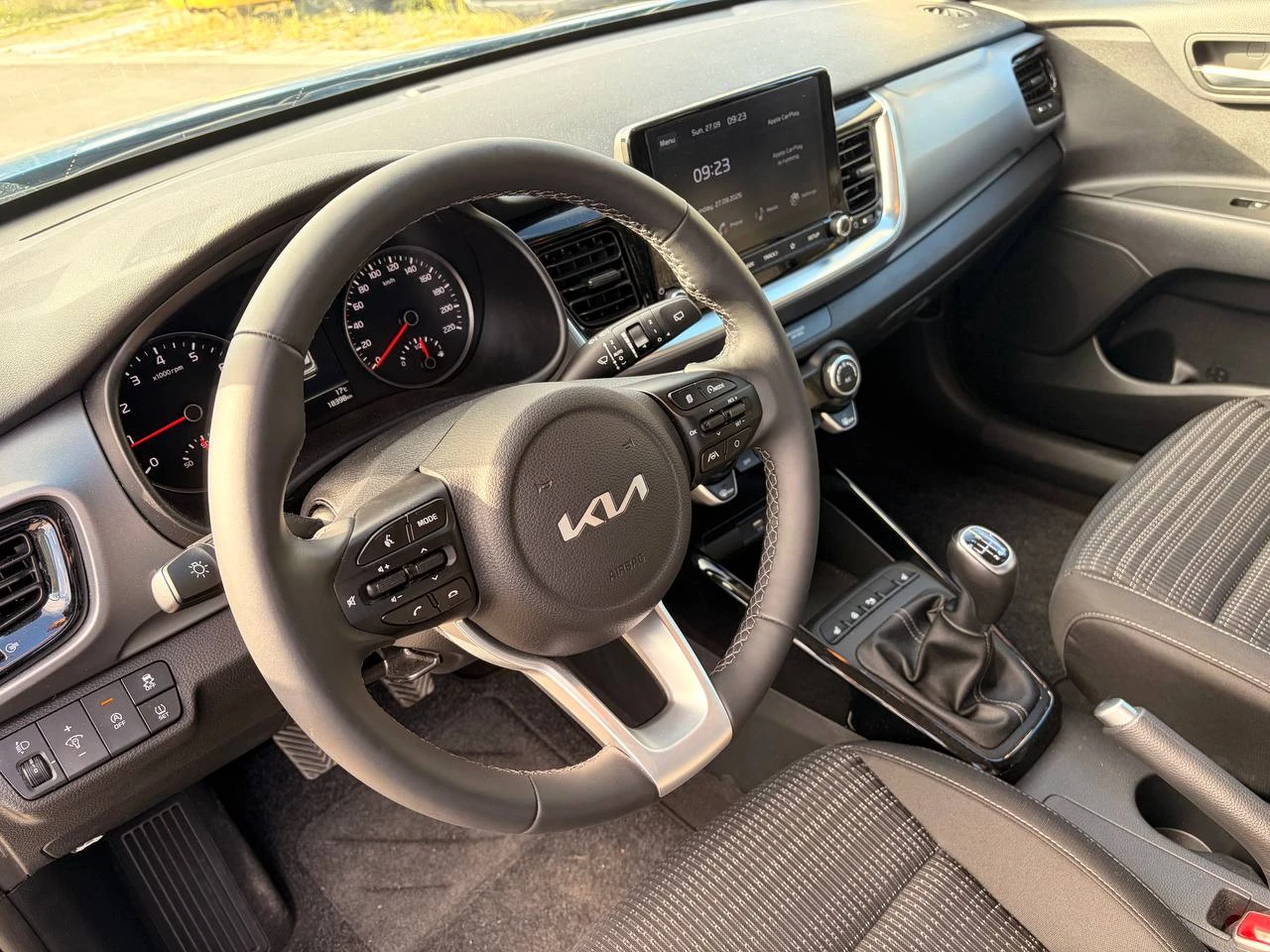Kia Stonic 1.0 T-GDI facelift, снимка 8 - Автомобили и джипове - 56251034