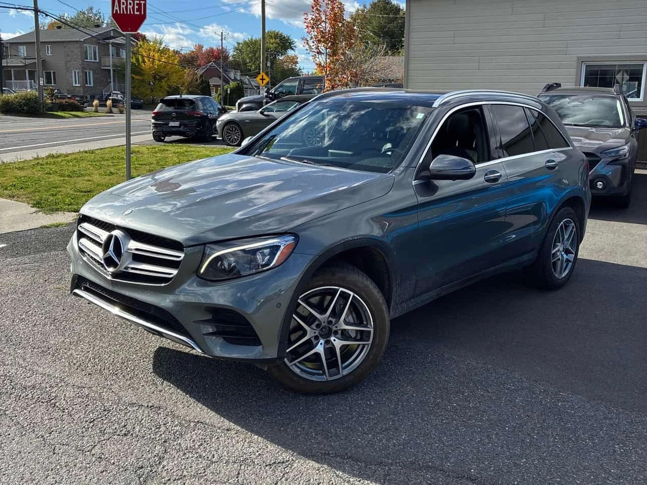 Mercedes-Benz GLC 300 4MATIC * AMG PACK* 360 КАМЕРА* ПАНОРАМА* 