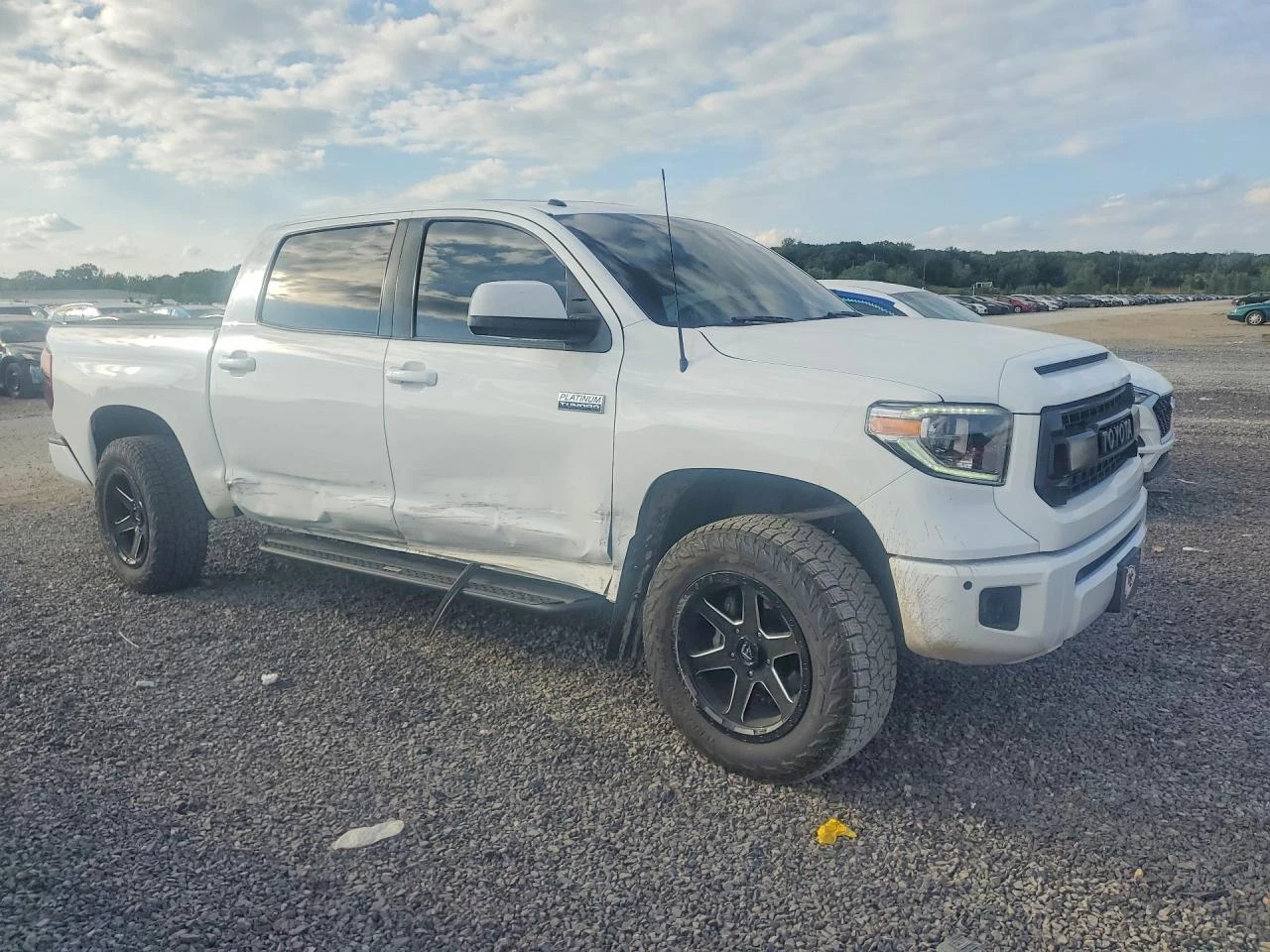 Toyota Tundra, снимка 4 - Автомобили и джипове - 56639785