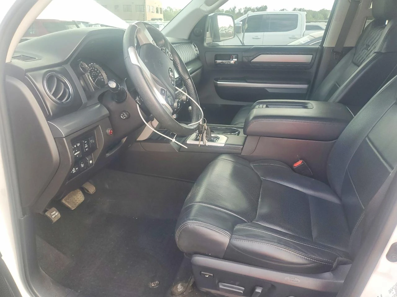 Toyota Tundra, снимка 7 - Автомобили и джипове - 56639785