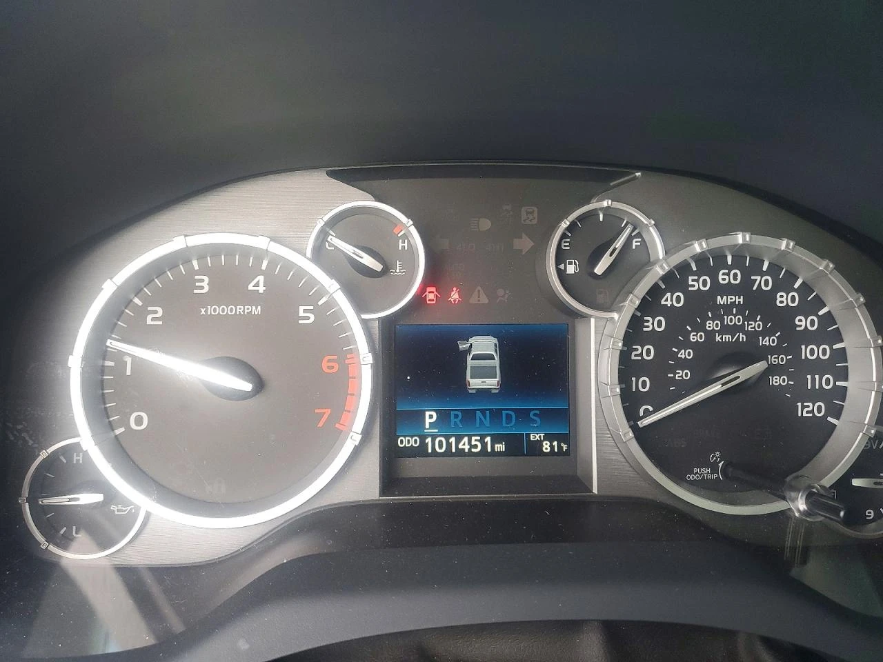 Toyota Tundra, снимка 9 - Автомобили и джипове - 56639785