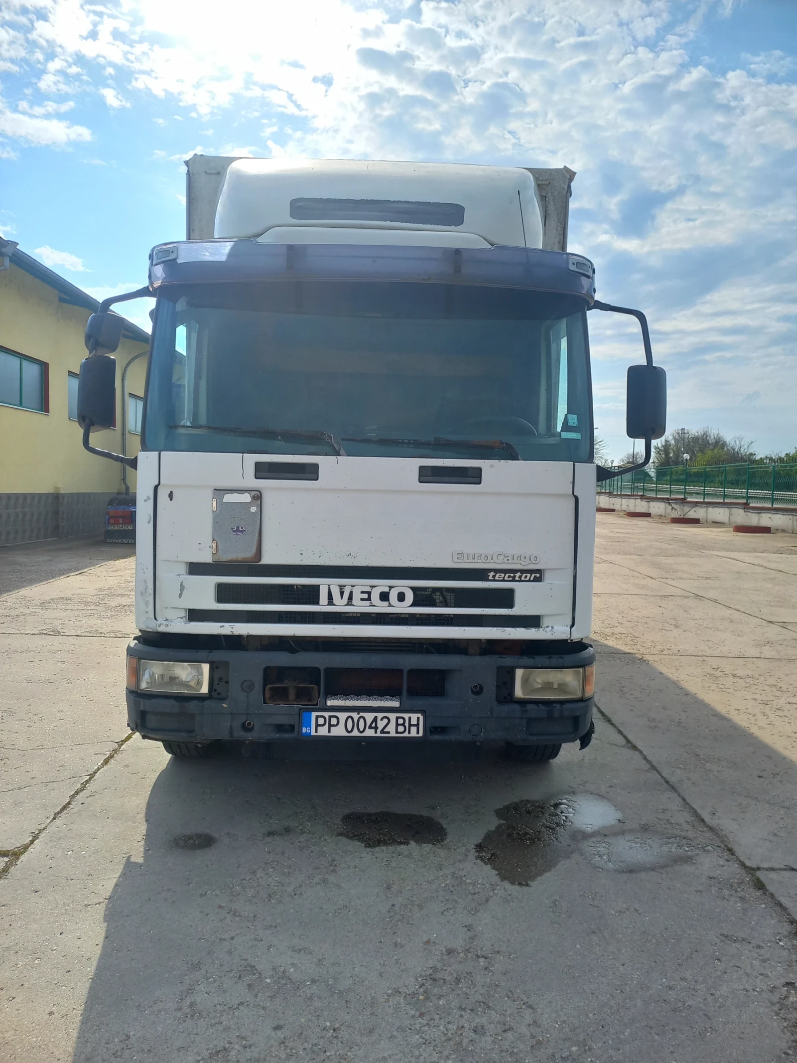 Iveco Eurocargo бордови с падащ борд  - изображение 6