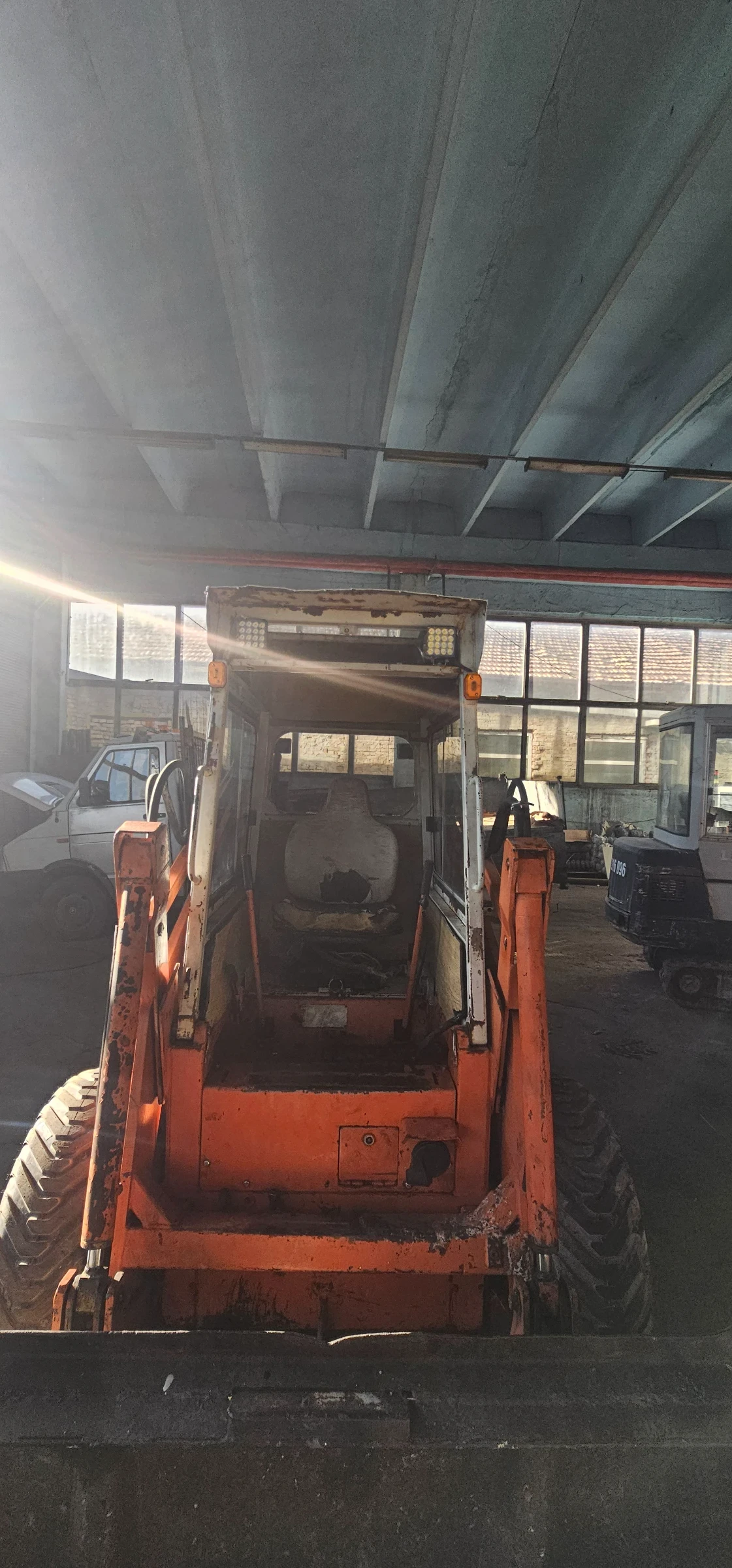 Мини челни товарачи Bobcat  - изображение 2