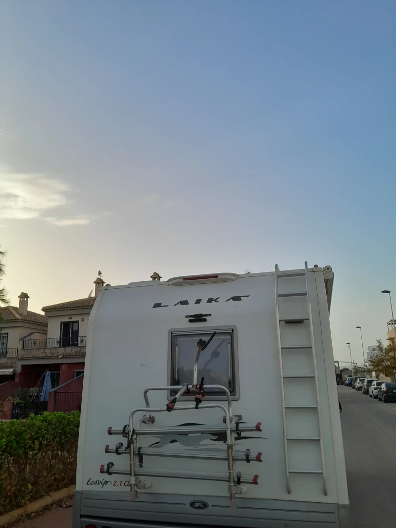 Кемпер Laika Fiat ducato , снимка 12 - Каравани и кемпери - 52579416