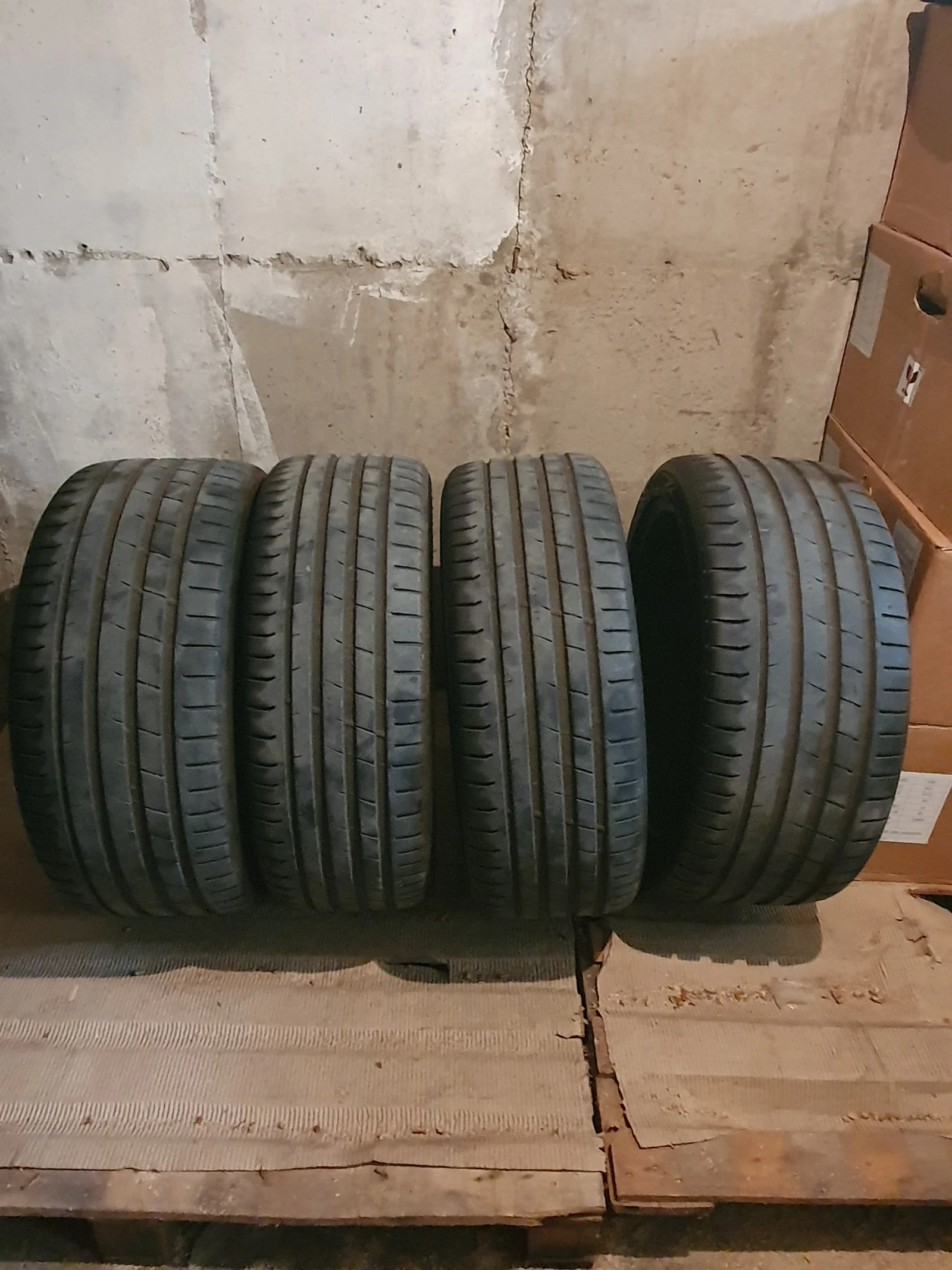 Гуми Летни 245/40R20
