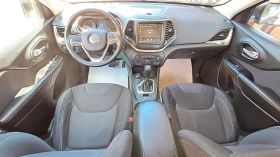 Jeep Cherokee 4X4 РЕАЛ КМ ИЗКЛЮЧИТЕЛНО СЕРВИЗ КНИЖК ОБСЛУЖН НАВИ, снимка 8