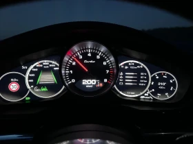 Porsche Panamera TURBO 550к.с Германия Сервизна История, снимка 17