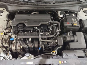 Hyundai Elantra * PREFERRED * CARFAX * ОПЦИЯ ЗА ФИНАНСИРАНЕ, снимка 16
