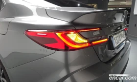 Toyota Camry 2.5 XLE Hybrid, снимка 8