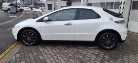 Honda Civic 1.8  Face lift Бяла Перла!!, снимка 4 - Автомобили и джипове - 43439072