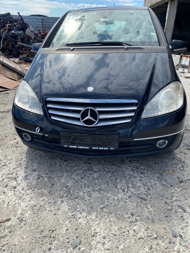 Mercedes-Benz A 200 A180 A200 2бр, снимка 1 - Автомобили и джипове - 38066889