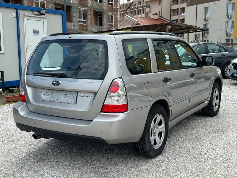 Subaru Forester 2, 0i* ГАЗ* * ИТАЛИЯ* * FACELIFT* * AWD, снимка 6 - Автомобили и джипове - 44742908