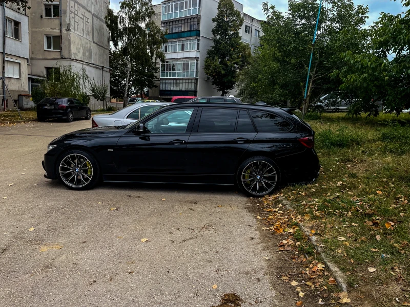 BMW 330 xDrive, снимка 3 - Автомобили и джипове - 47706343