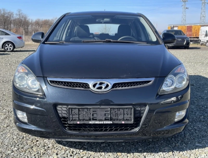 Hyundai I30 1.4i-LPG, снимка 1 - Автомобили и джипове - 47468070