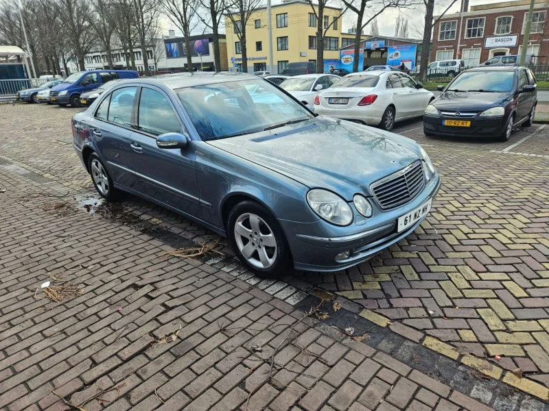 Mercedes-Benz E 320 3.2 BENZ?N 4MATIC AVANGARD, снимка 6 - Автомобили и джипове - 48549485