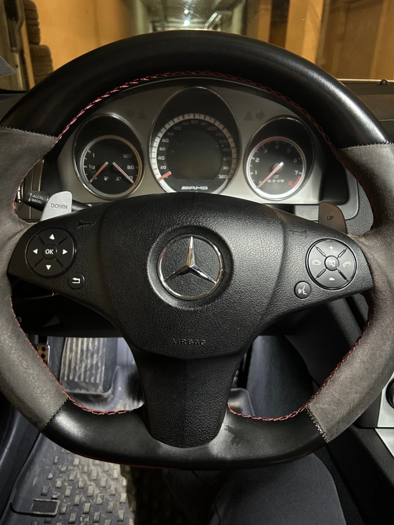 Mercedes-Benz C 63 AMG, снимка 6 - Автомобили и джипове - 48889560