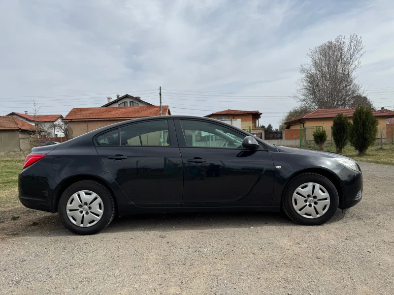 Opel Insignia 1.8, снимка 2 - Автомобили и джипове - 49508849