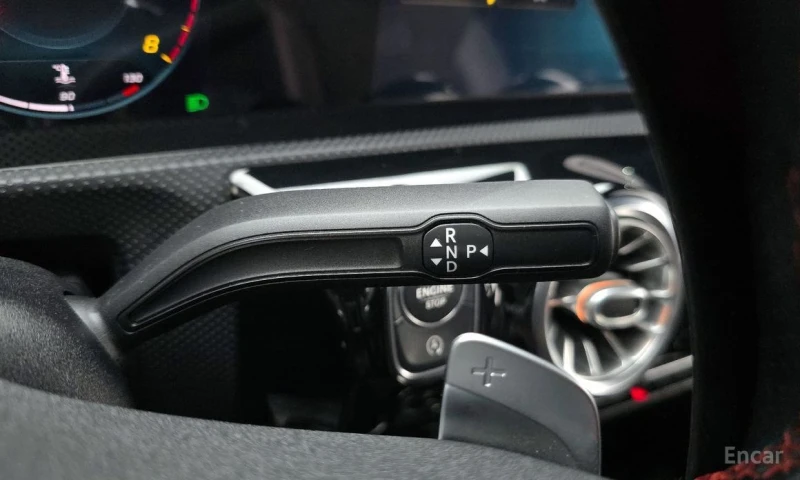 Mercedes-Benz CLA 250, снимка 9 - Автомобили и джипове - 52322812