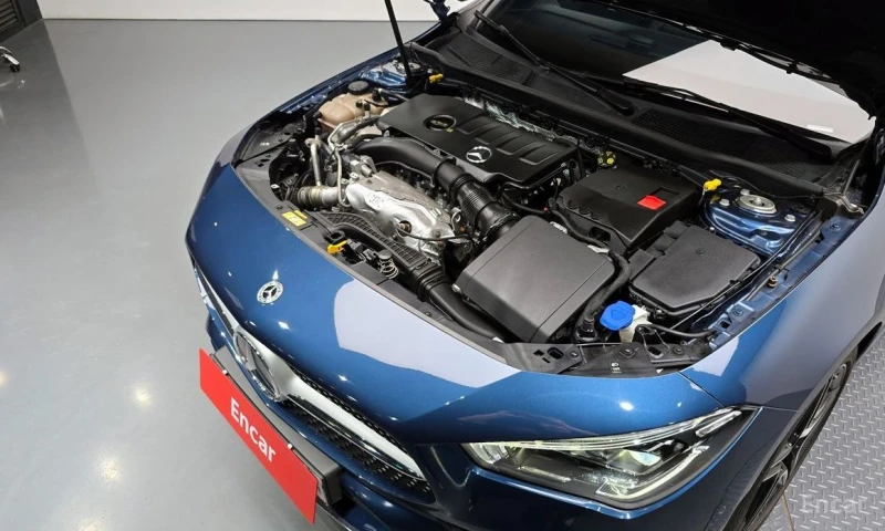 Mercedes-Benz CLA 250, снимка 6 - Автомобили и джипове - 52322812