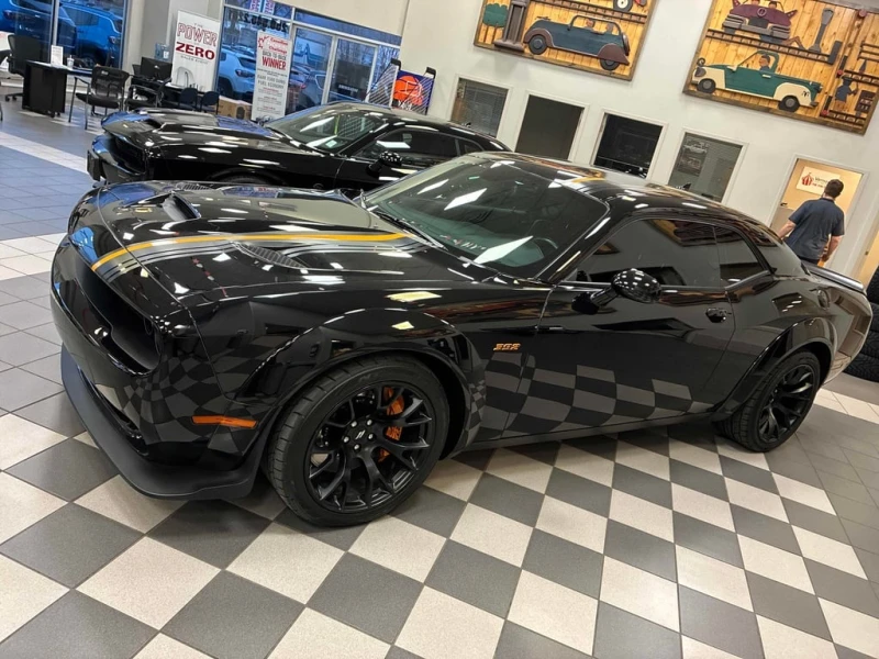 Dodge Challenger * SCAT PACK 392 WIDEBODY * CARFAX * БЕЗ ПЪРВОНАЧАЛ, снимка 3 - Автомобили и джипове - 53058645
