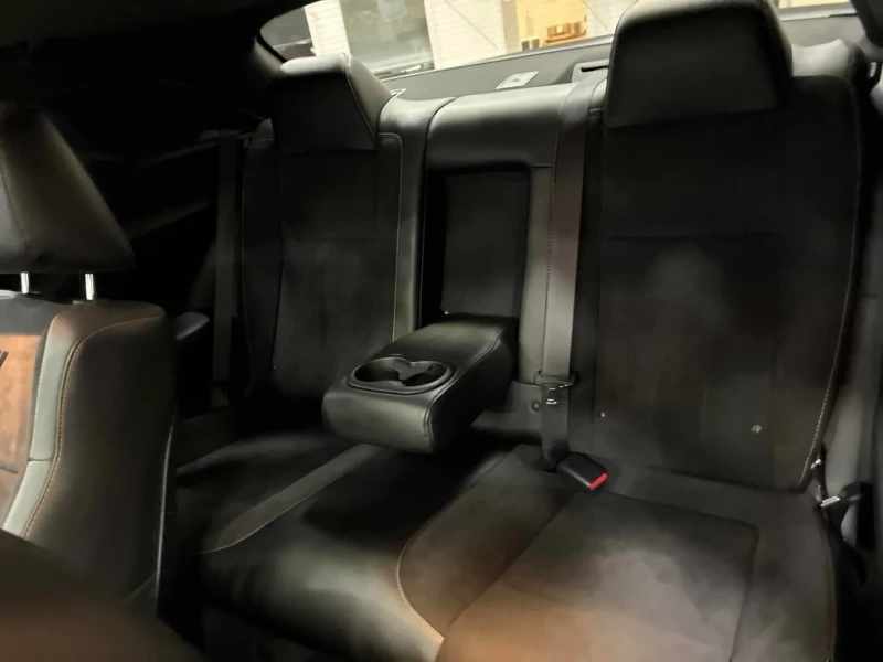 Dodge Challenger * SCAT PACK 392 WIDEBODY * CARFAX * БЕЗ ПЪРВОНАЧАЛ, снимка 11 - Автомобили и джипове - 53058645