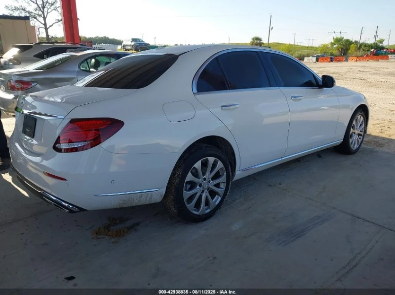 Mercedes-Benz E 300 2l, снимка 4 - Автомобили и джипове - 53577244