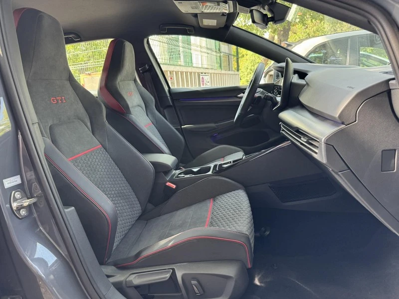 VW Golf GTI/ LED/ DISTR/ CARPLAY, снимка 13 - Автомобили и джипове - 55890424