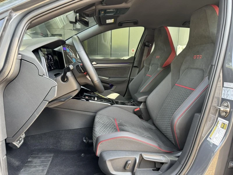 VW Golf GTI/ LED/ DISTR/ CARPLAY, снимка 11 - Автомобили и джипове - 55890424