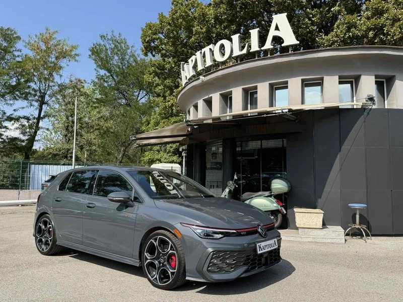 VW Golf GTI/ LED/ DISTR/ CARPLAY