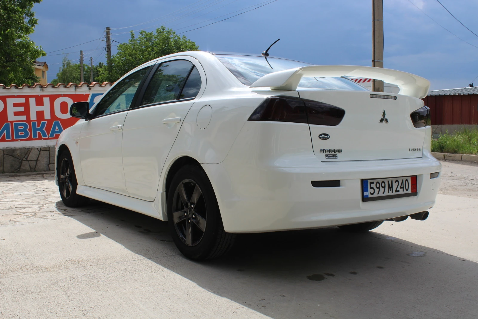 Mitsubishi Lancer 2.0 - изображение 5