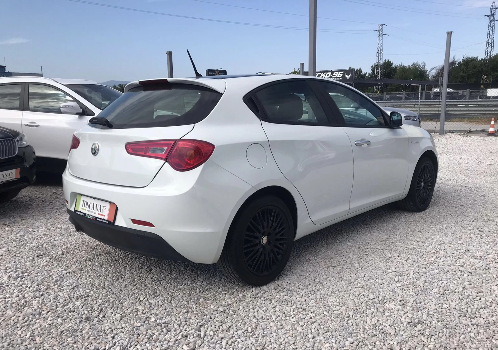 Alfa Romeo Giulietta 1.6jtdm* Панорама* Euro 5B* Лизинг - изображение 4