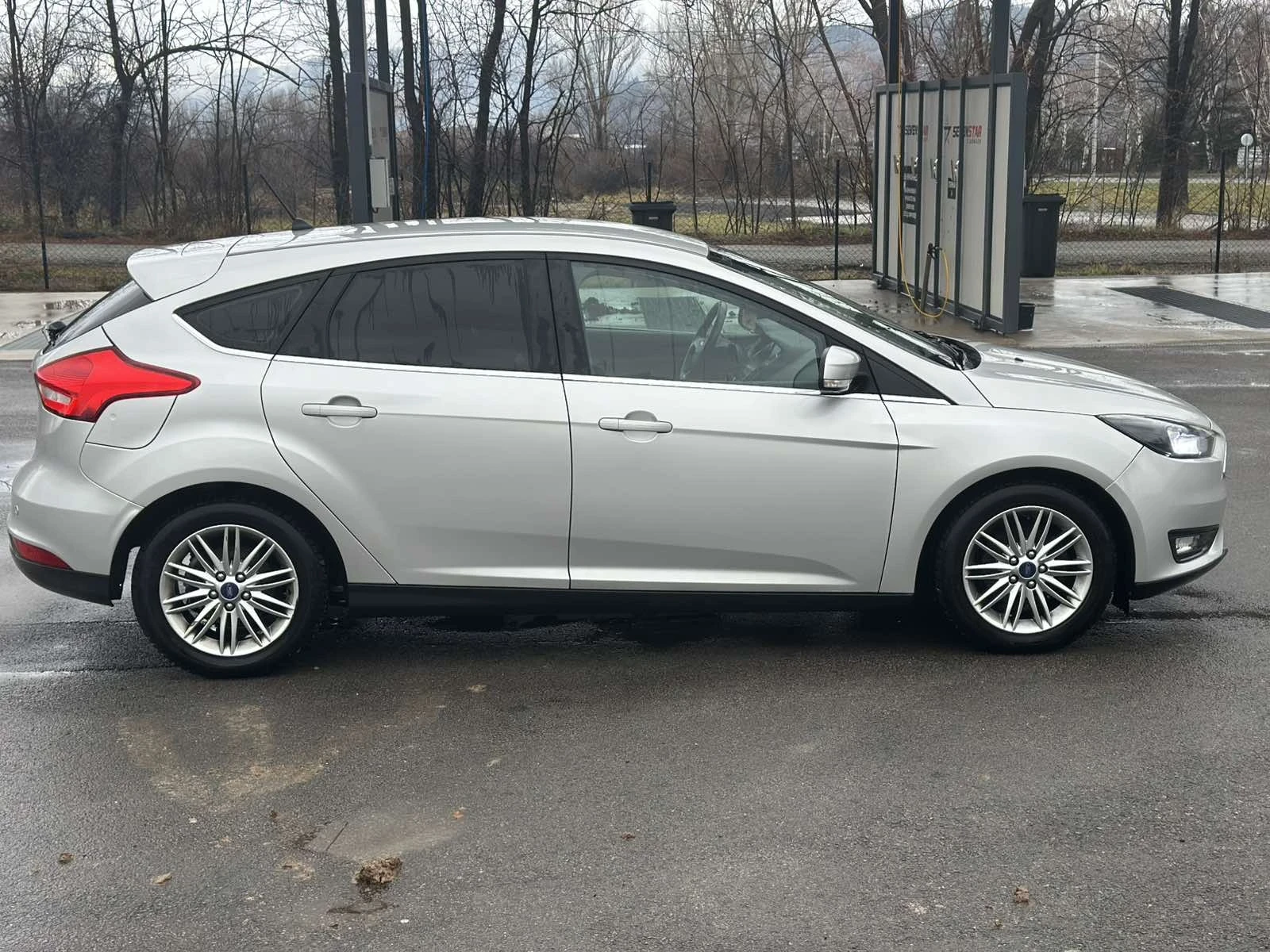 Ford Focus 1.0i Ecoboost* НОВ * 34хил.км*  - изображение 8