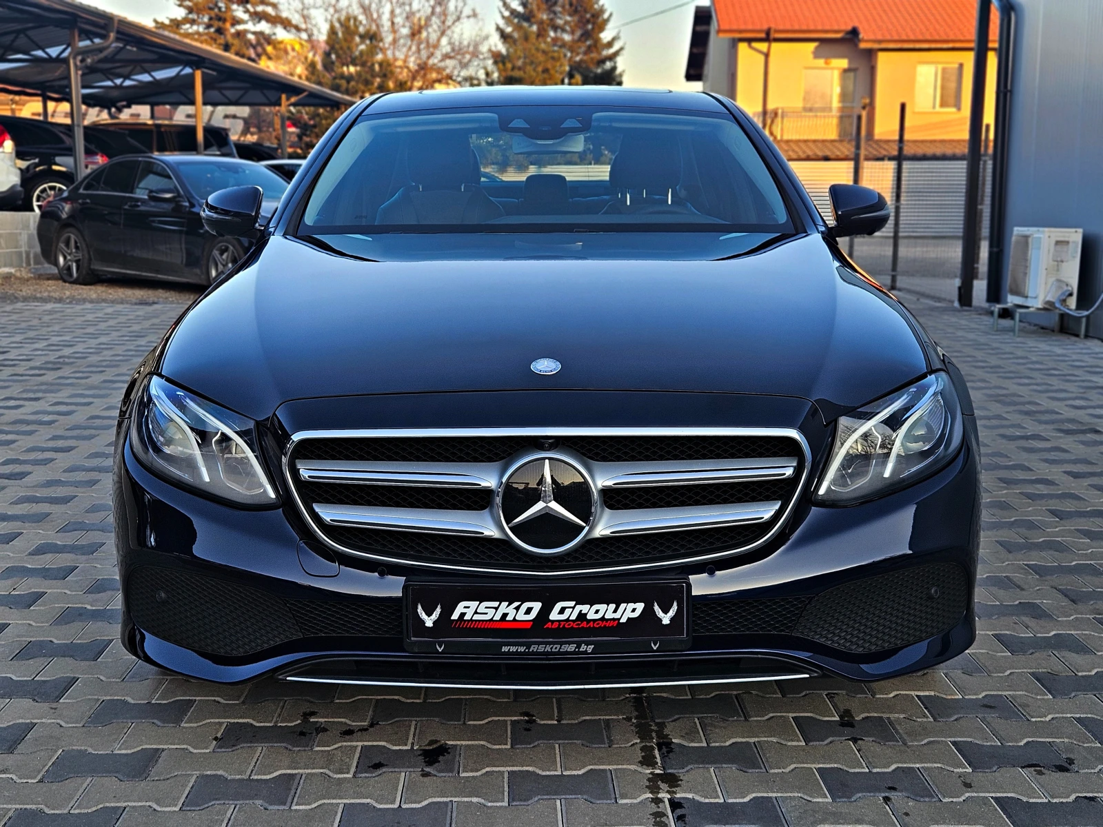 Mercedes-Benz E 350 ! AMG/GERMANY/DIGI/DISTR/360CAM/ПОДГРЕВ/CAR PLAY/L - изображение 2