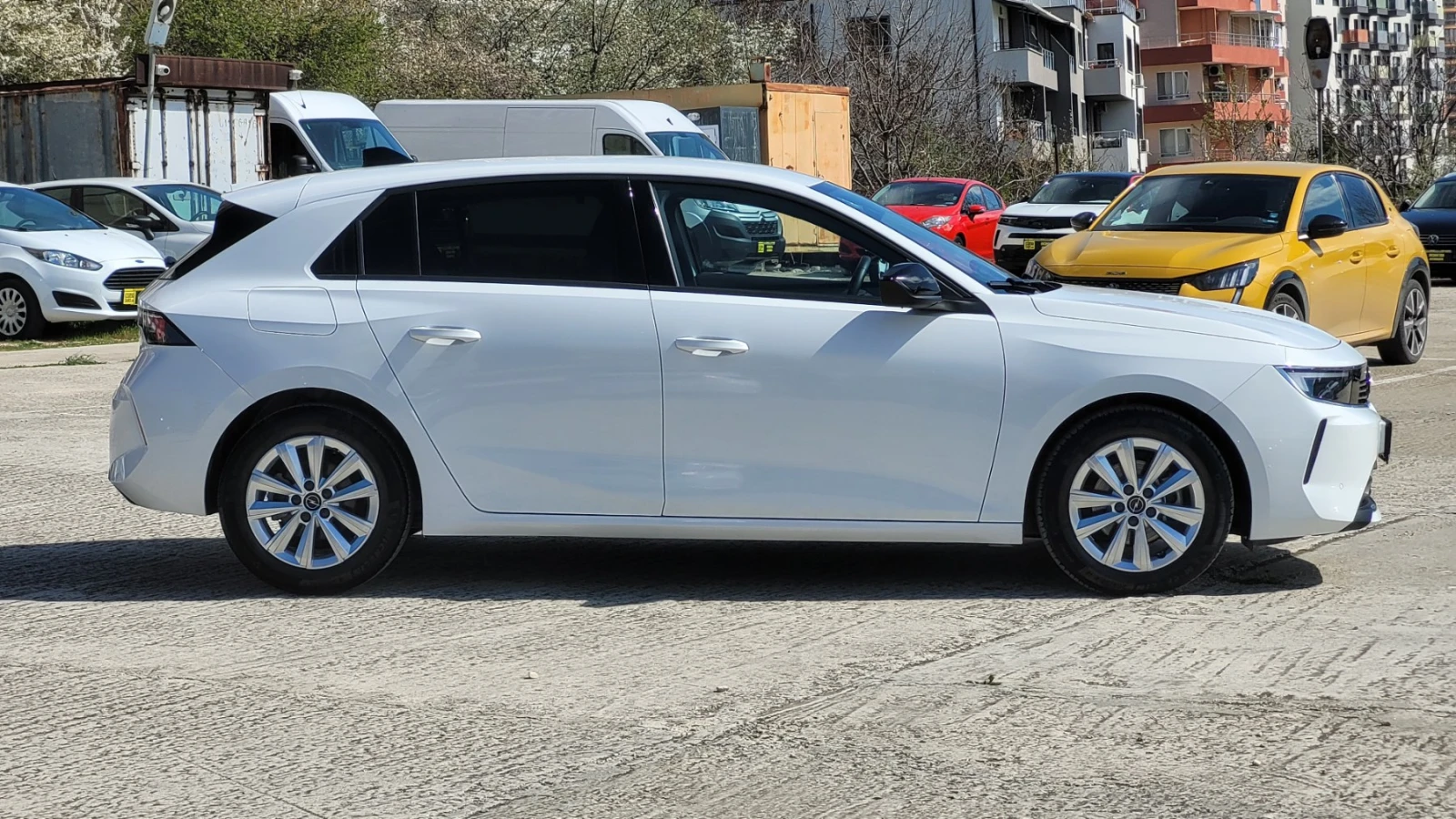 Opel Astra 1.2 PURETECH - изображение 5