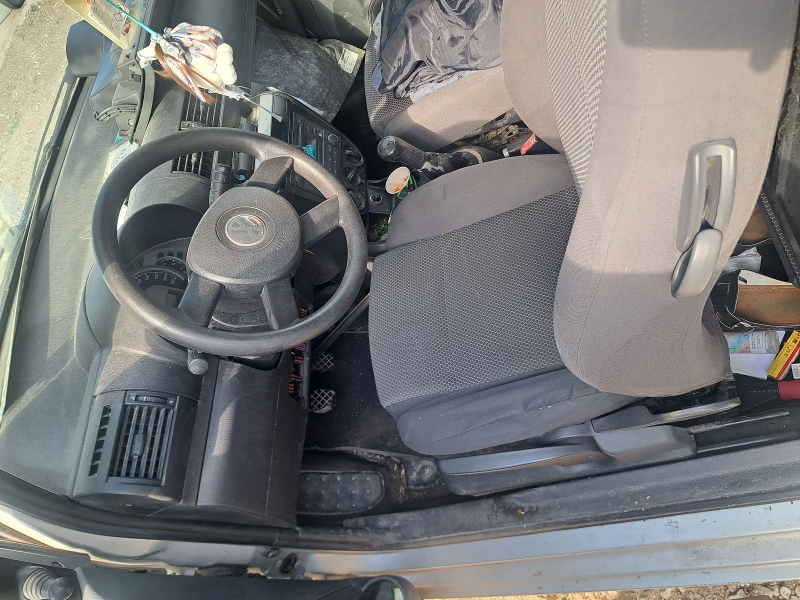 VW Fox 1.2 55к.с - изображение 3