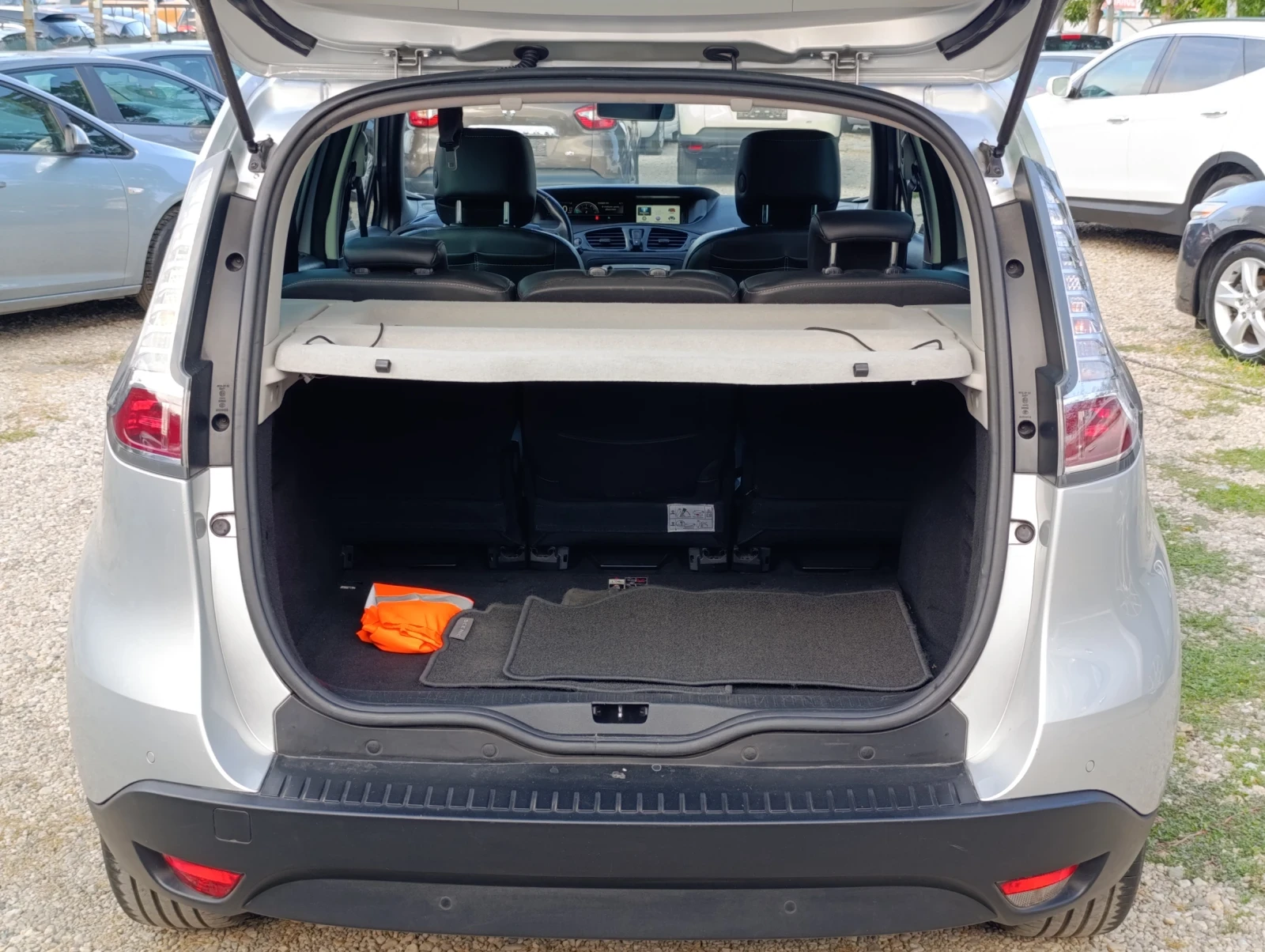 Renault Scenic  - изображение 7