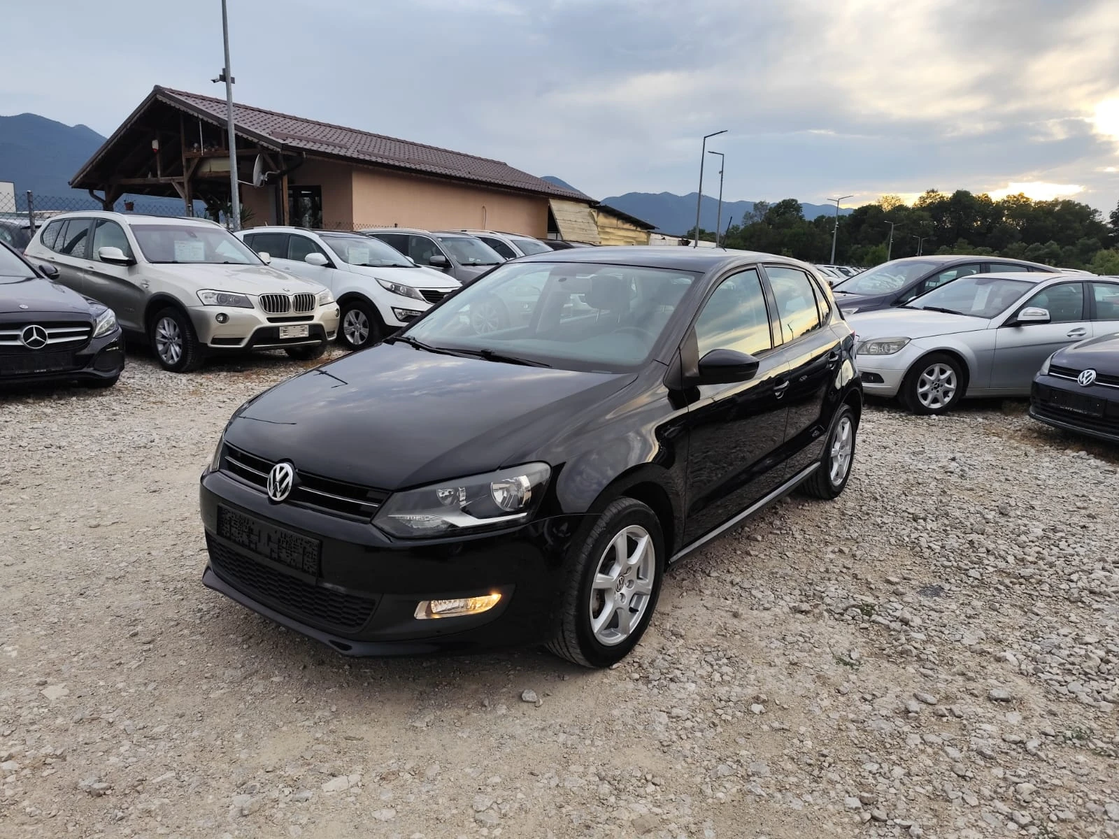 VW Polo 1.2 бензин 
