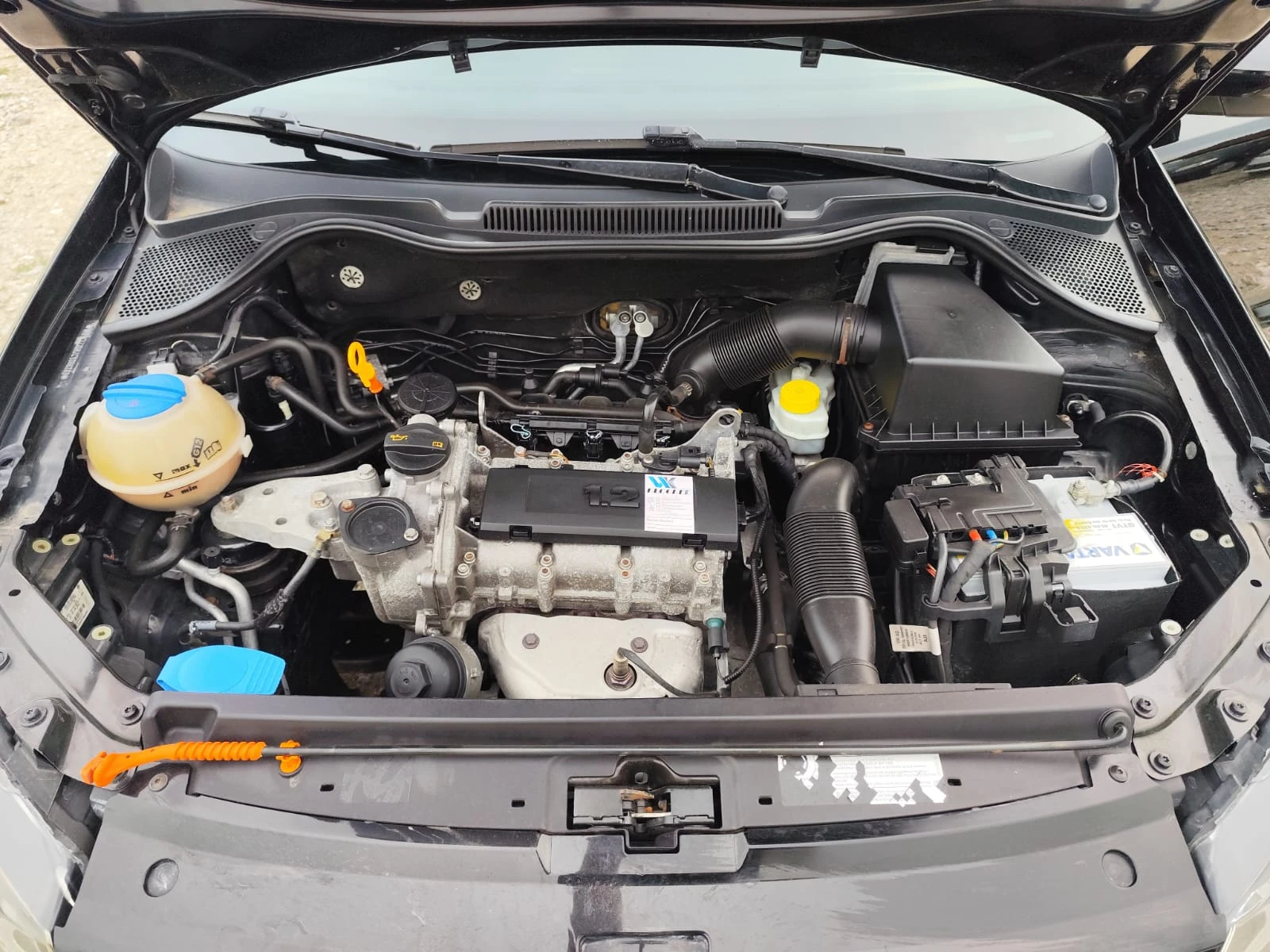 VW Polo 1.2 бензин , снимка 15 - Автомобили и джипове - 52937196