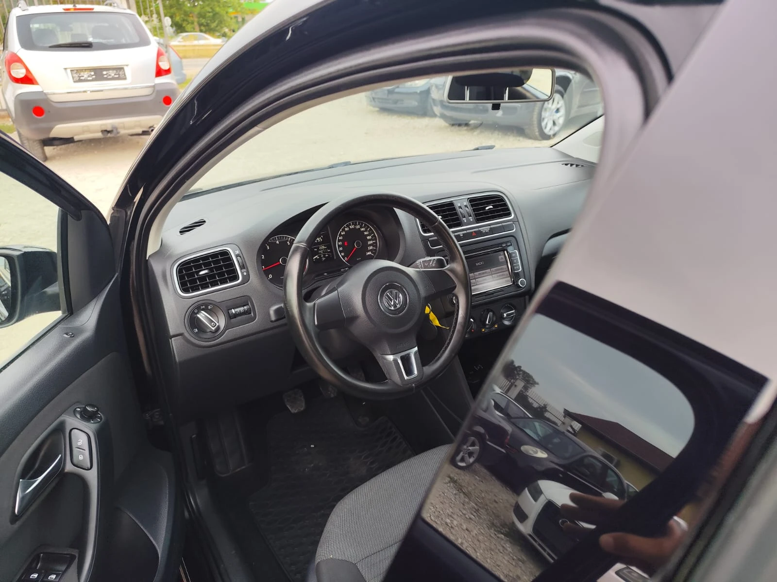 VW Polo 1.2 бензин , снимка 11 - Автомобили и джипове - 52937196