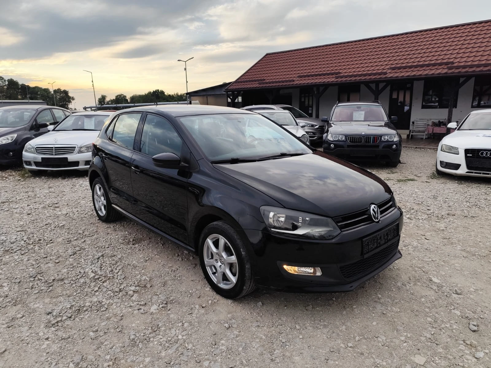 VW Polo 1.2 бензин , снимка 3 - Автомобили и джипове - 52937196