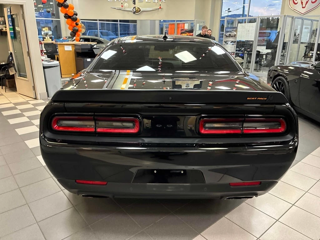 Dodge Challenger * SCAT PACK 392 WIDEBODY * CARFAX * БЕЗ ПЪРВОНАЧАЛ - изображение 5