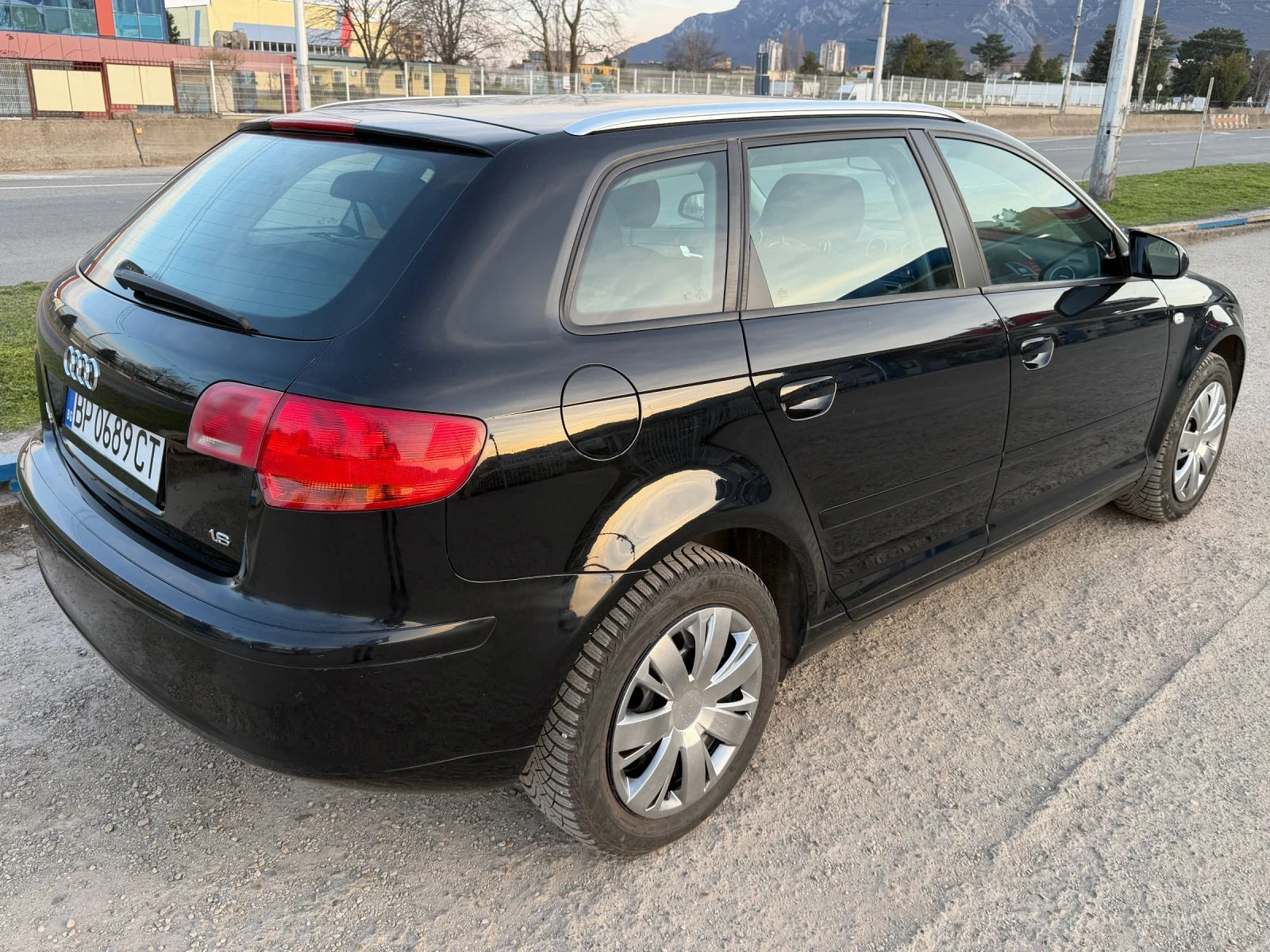 Audi A3 1, 6 SPORTBACK - изображение 4