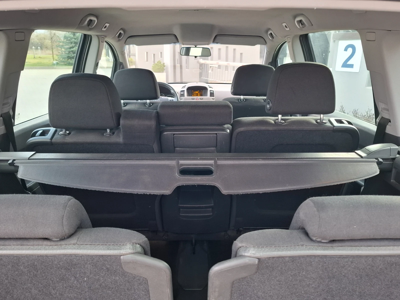 Opel Zafira 1.9CDTI* (120кс)* * 7-МЕСТА* * HOB BHOC* * , снимка 17 - Автомобили и джипове - 53988507