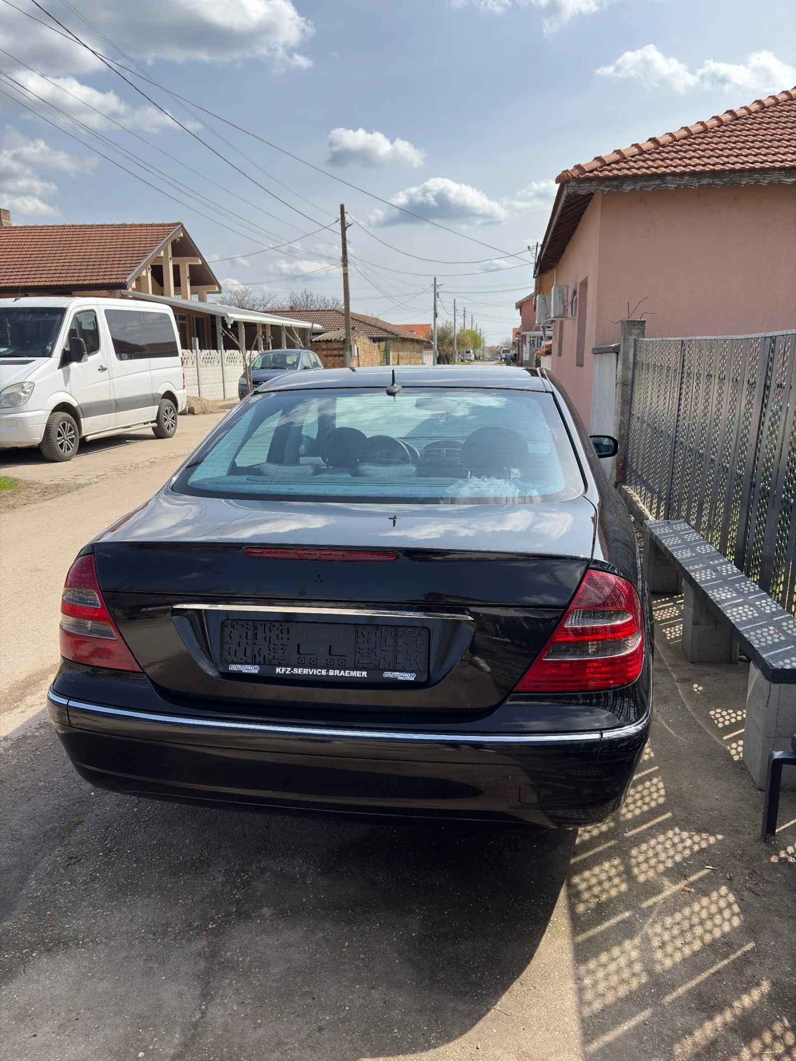 Mercedes-Benz E 270, снимка 7 - Автомобили и джипове - 54180976