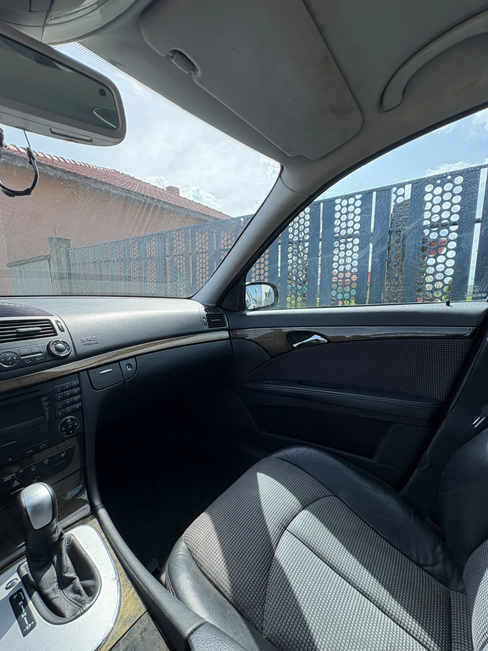 Mercedes-Benz E 270, снимка 15 - Автомобили и джипове - 54180976