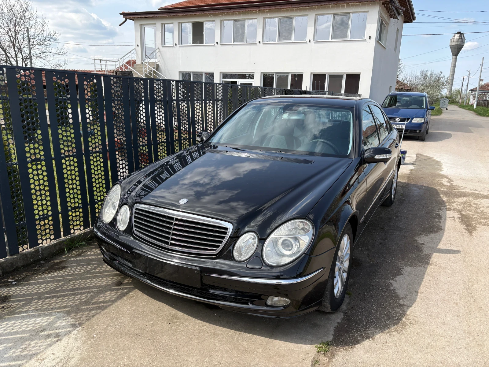 Mercedes-Benz E 270
