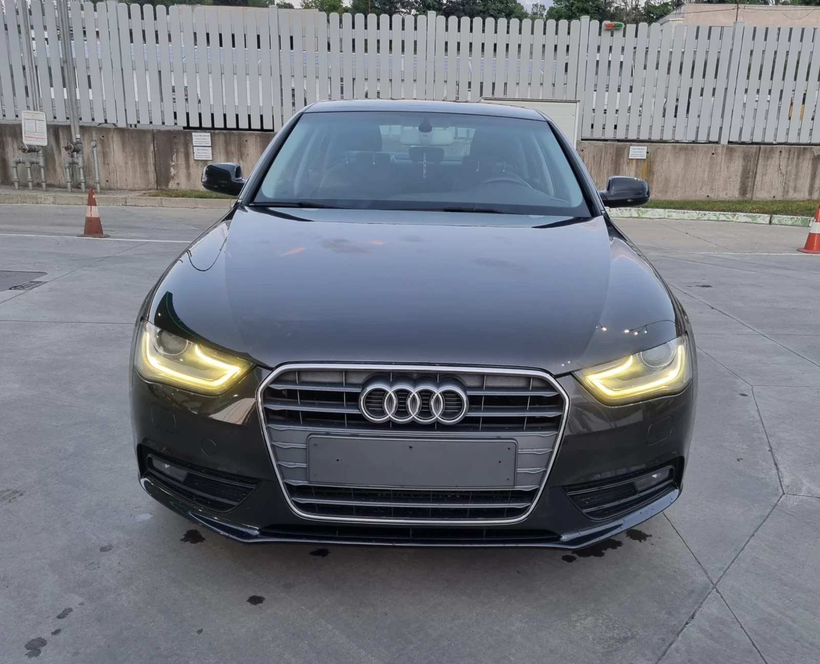 Audi A4 1.8TFSI/FACE/NAVI/170HP/EU6W, снимка 7 - Автомобили и джипове - 54402921