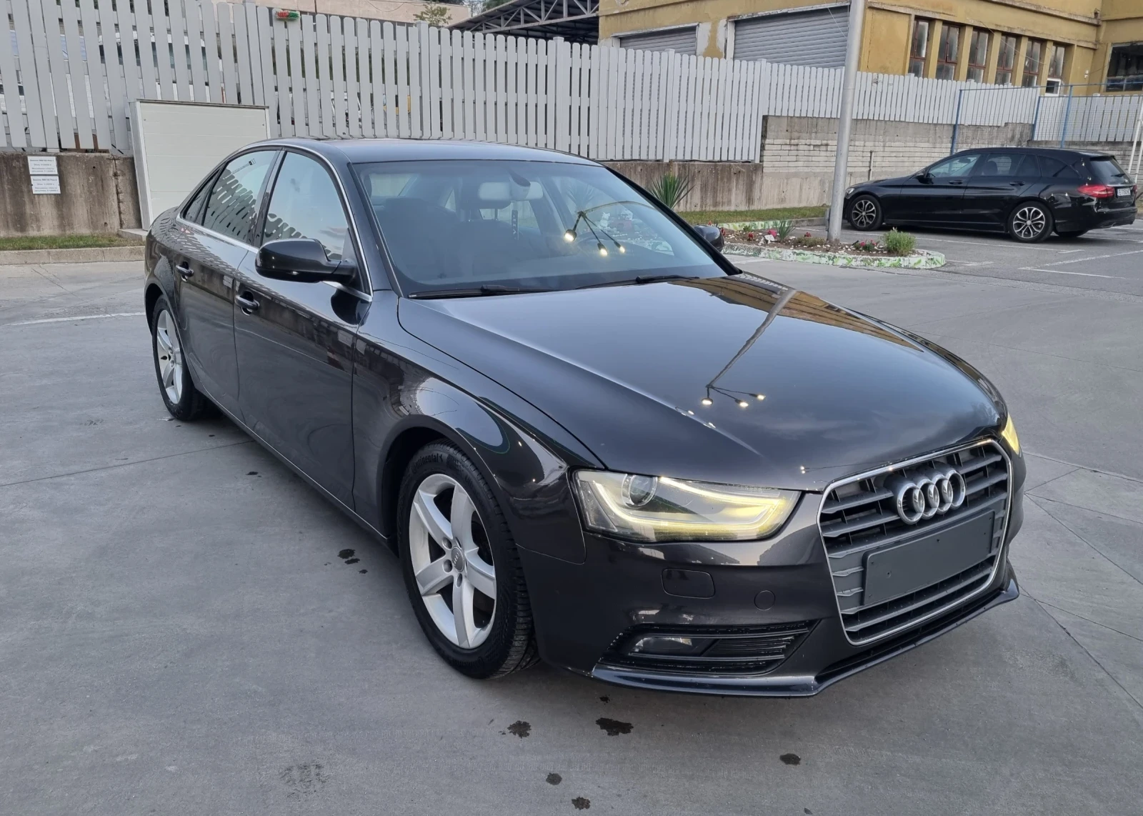 Audi A4 1.8TFSI/FACE/NAVI/170HP/EU6W, снимка 6 - Автомобили и джипове - 54402921